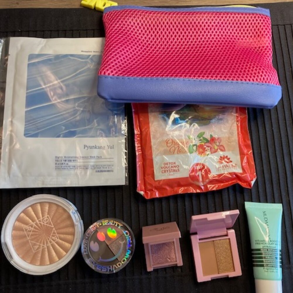 8 Piece Makeup Bundle - NEW